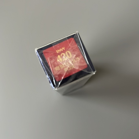 Estée Lauder Pure Color Creme Lipstick 420 REBELLIOUS ROSE - Picture 2 of 3